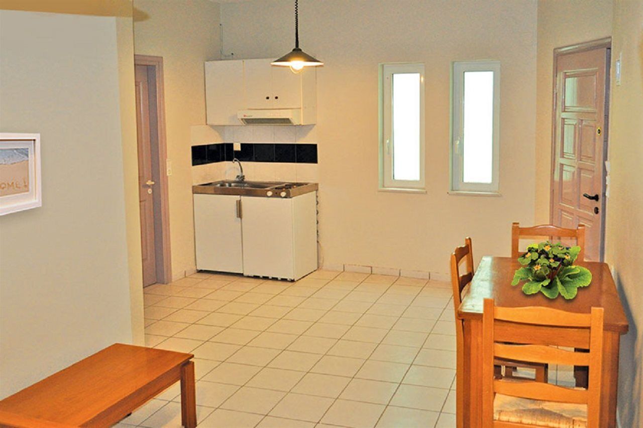 Greta Apartments Hersonissos  Exteriör bild